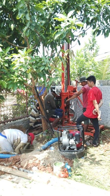 SUMUR BOR DI PERUM. PARAHYANGAN, CIMAHPAR, BOGOR